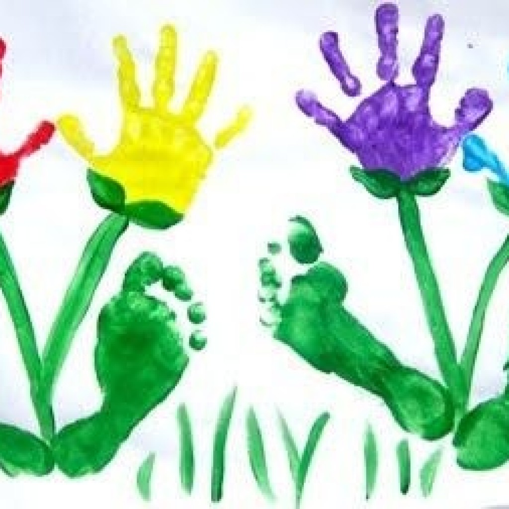 Рисование цветов ладошками для малышей